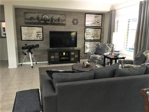 7083 W. Candlewood Way