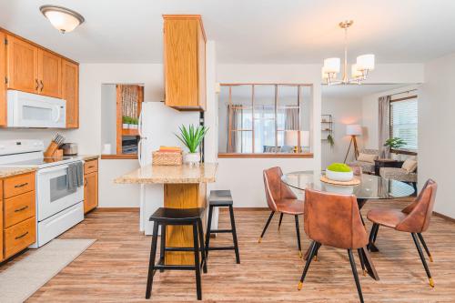 West Ridgeview Drive 