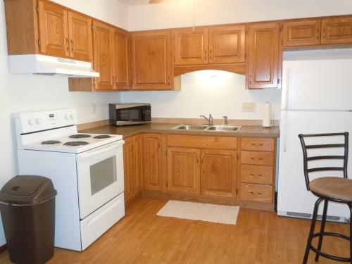 212 E Doty Ave #15